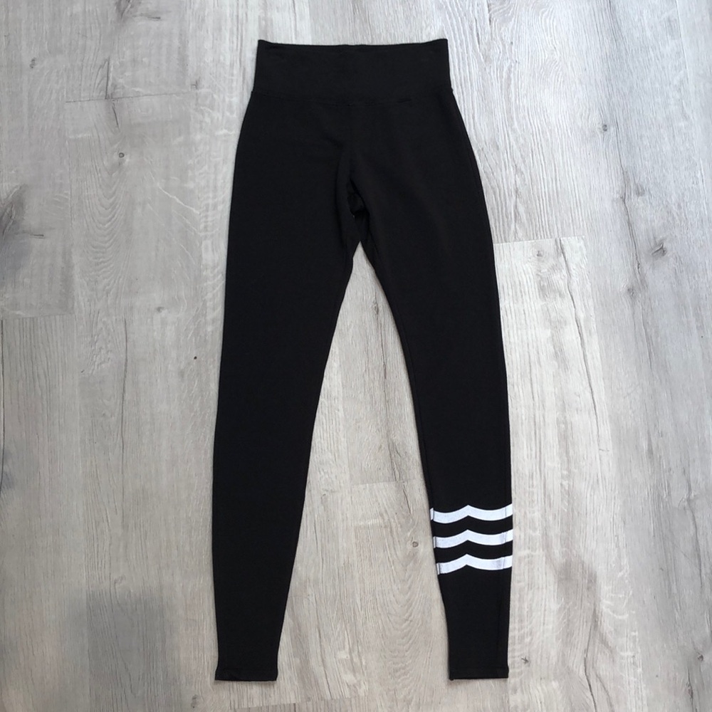 Sol Angeles Waves Hacci Leggings Black